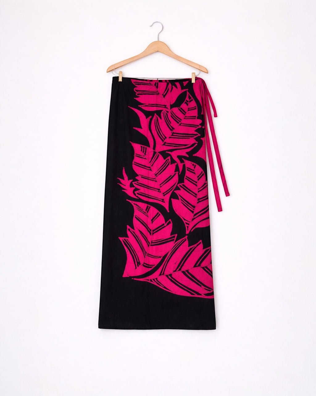 Tropical Leaf Women’s Batik Lungi