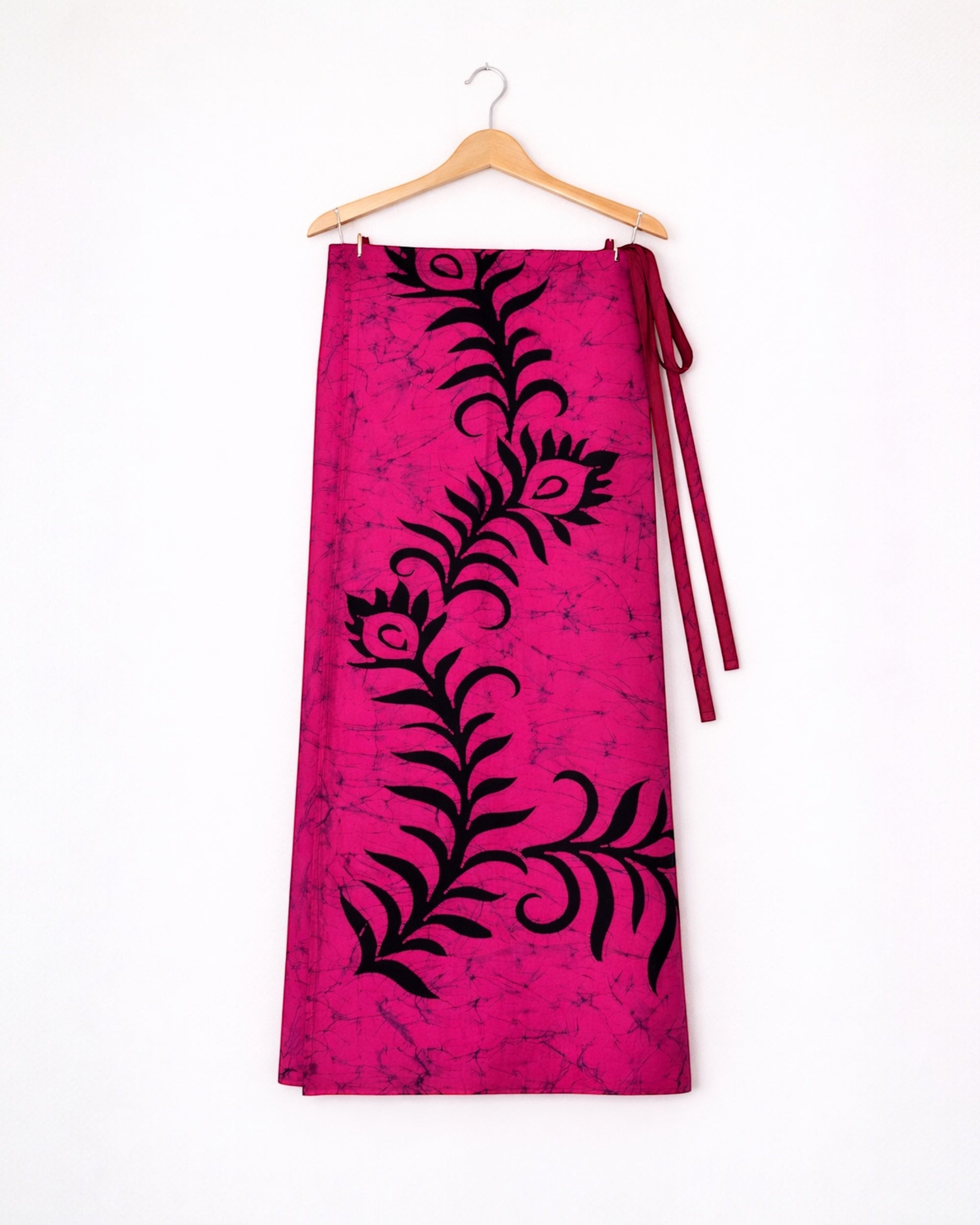 Peacock Vine Women’s Batik Lungi