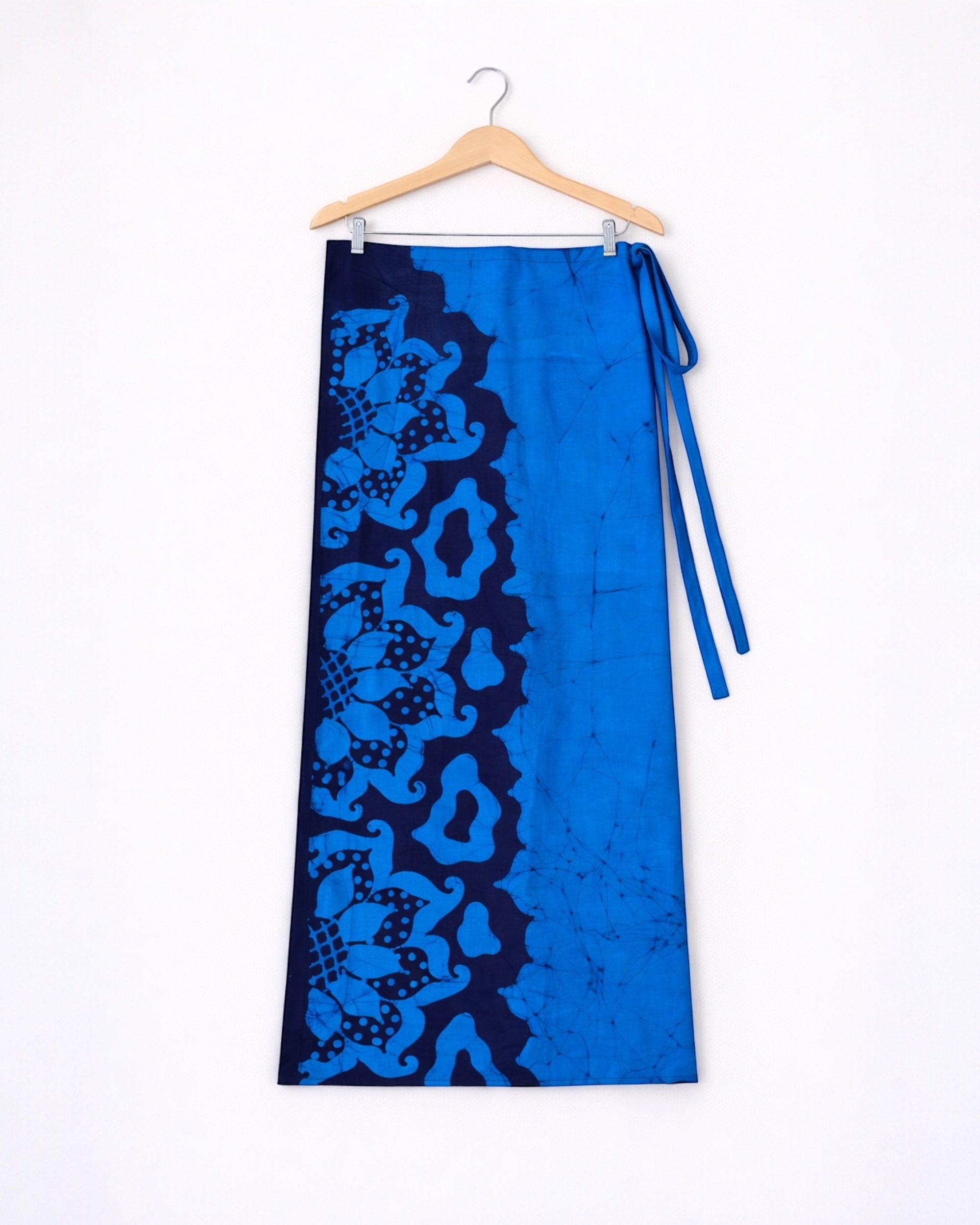 Ocean Bloom Women’s Batik Lungi