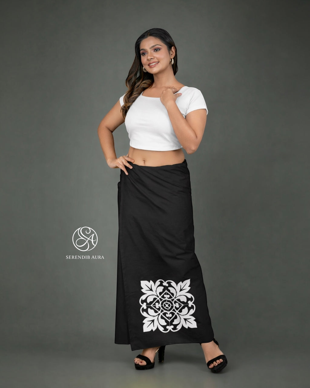 Imperial Crest Lungi / Sarong