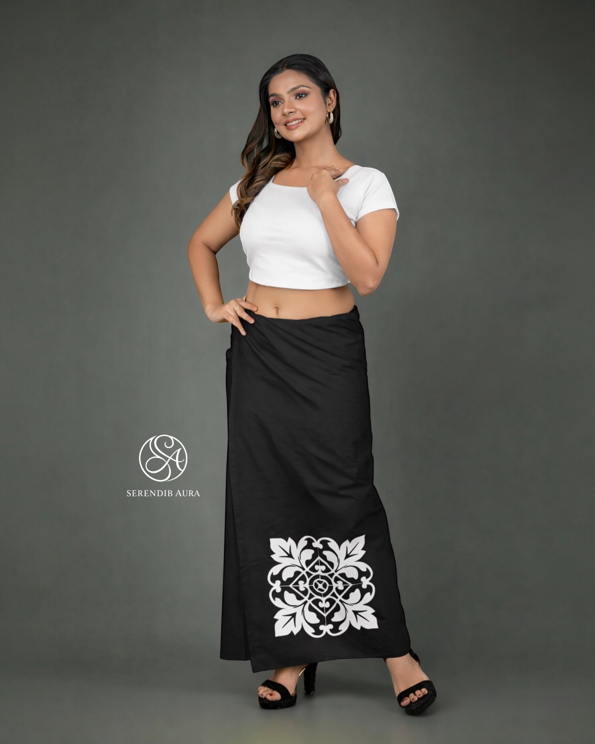 Imperial Crest Lungi / Sarong