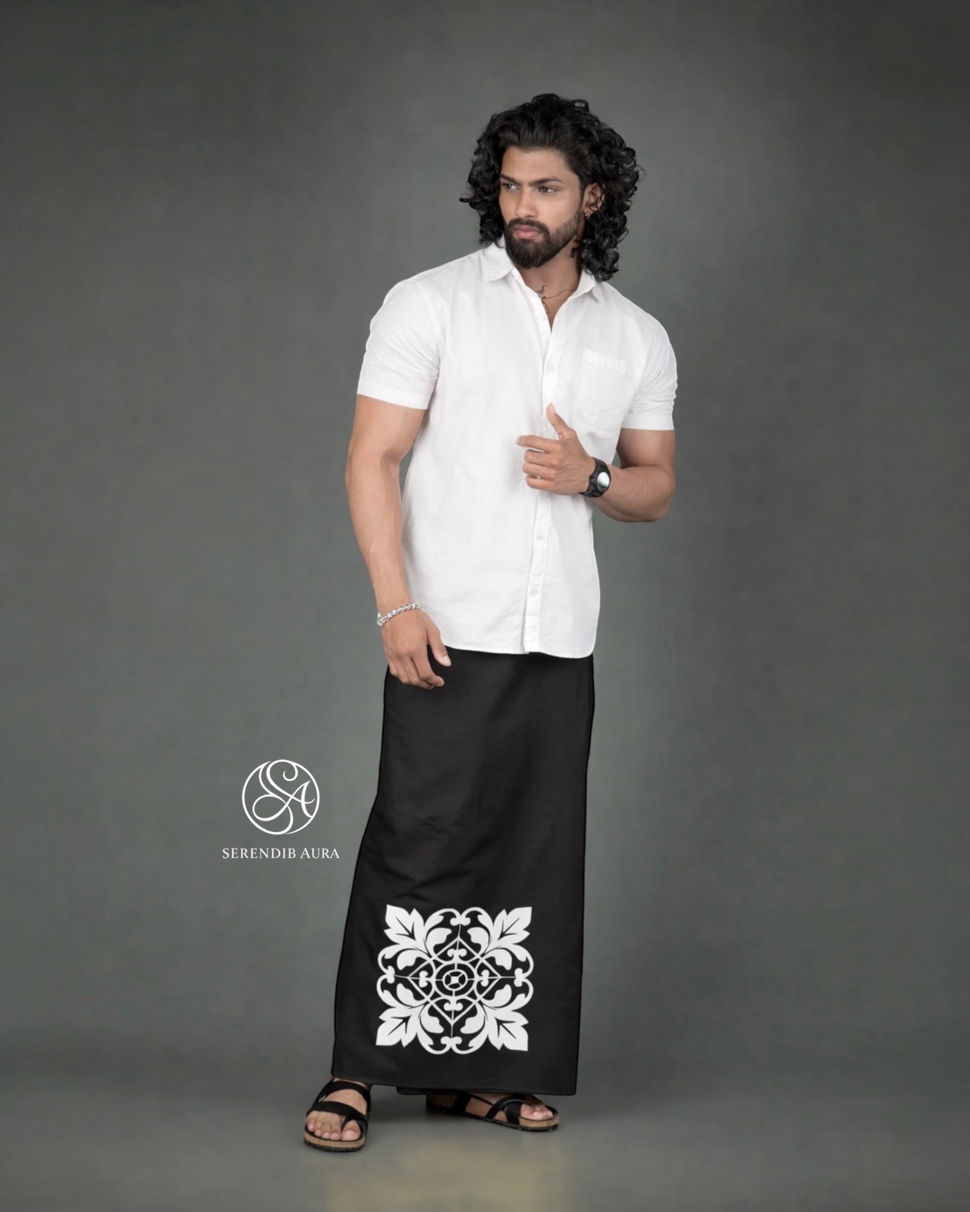 Imperial Crest Lungi / Sarong